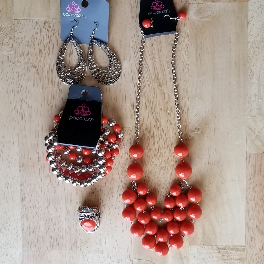 NEW Paparazzi Jewelry set $